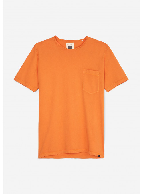 T-shirt with chest pocket...