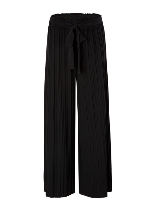 Pleated pants with tie belt