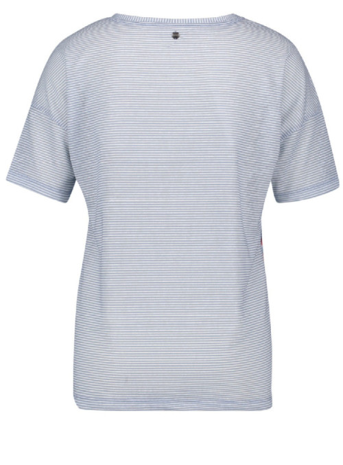 T-shirt with floral pattern...