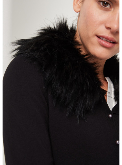 Cardigan with faux fur