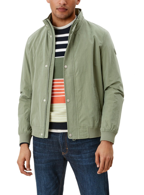 Jacket with stand up collar