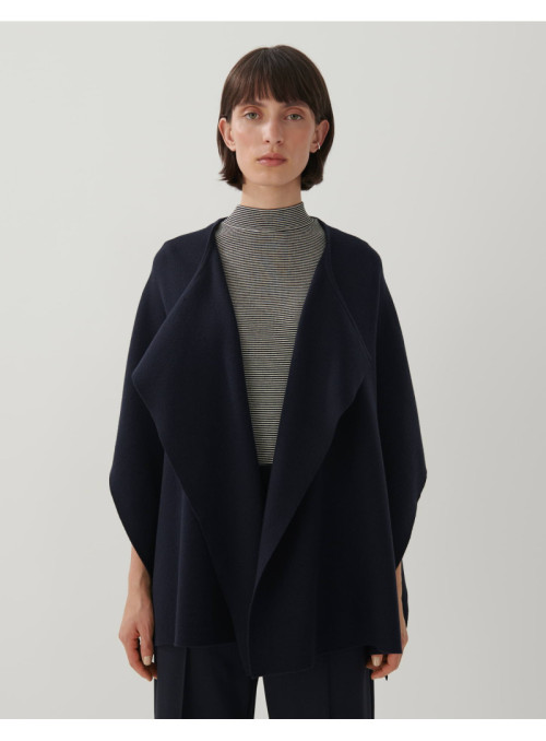 Bassomi cape