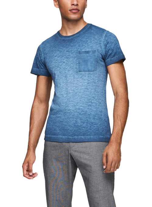 T-shirt with breast pocket