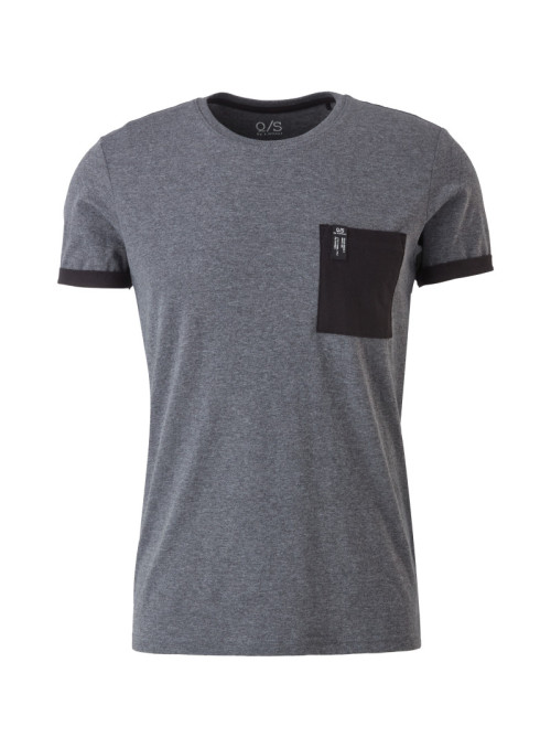 T-shirt with contrast details