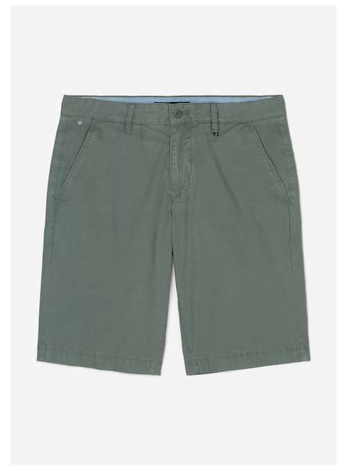 Chino shorts model RESO