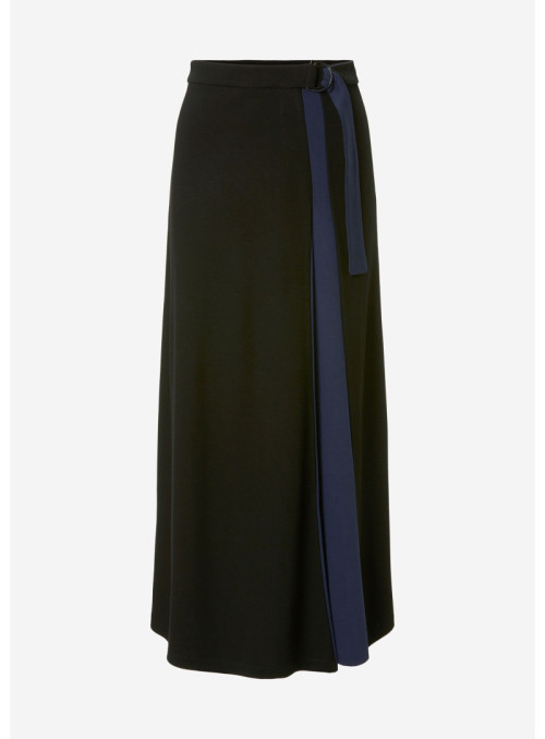 Maxi skirt with contrasting...