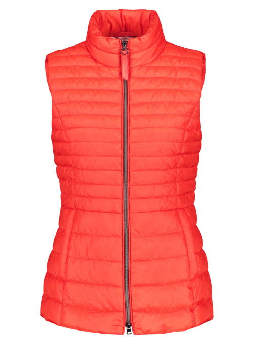 Quilted vest with stand up...