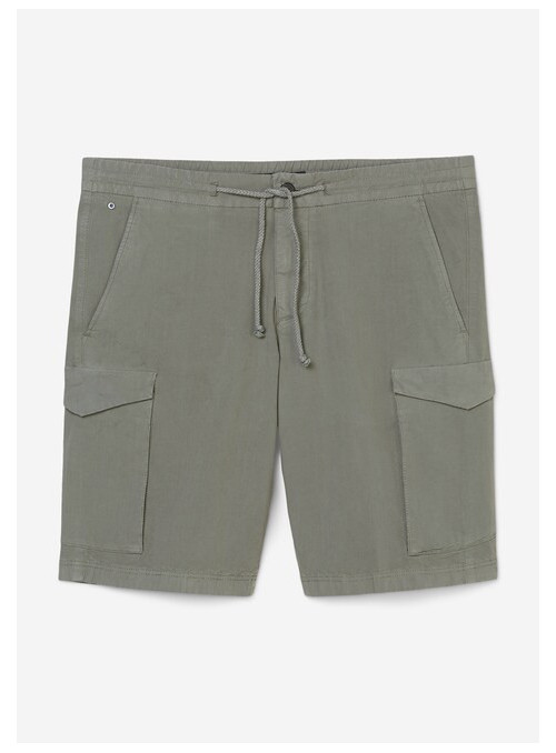 Cargo shorts with...