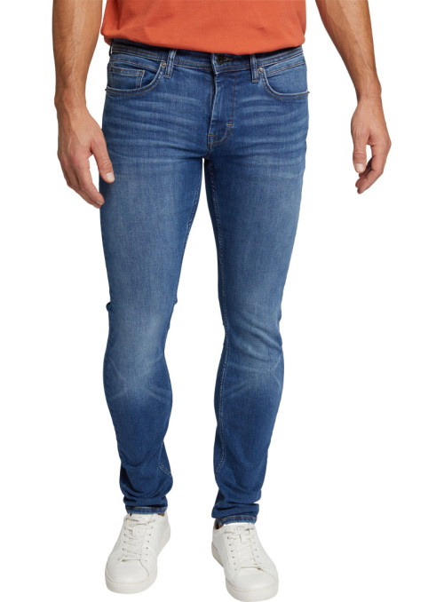 Jeans with recycled material